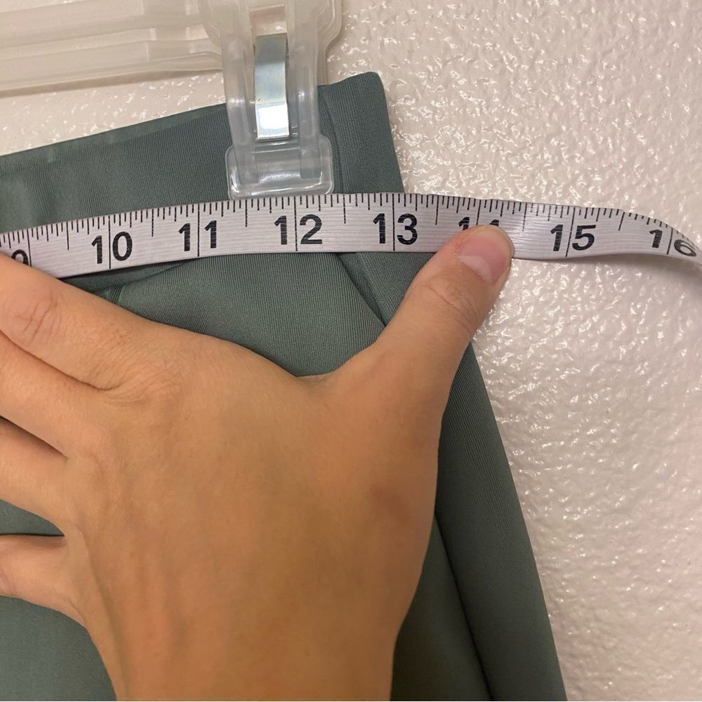 Fabletics Plush Interlock Wide Leg Pant stretch knit sage green casual trouser S - Picture 7 of 11